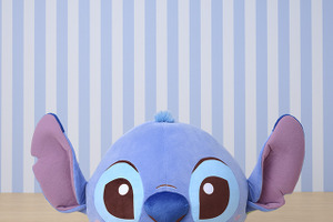「ディズニー スティッチ」のもちもちクッション＆マスコットが本日より登場！ 画像