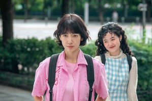 『テプン商事』の余韻を継ぐ“世紀末ドラマ”誕生！Netflix配信『Missホンは潜入調査中』 画像