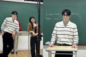 キム・ソンホ、コ・ユンジョンと“痴話喧嘩”!? 黒縁メガネ姿の講師コンセプトもバッチリ！【PHOTO】 画像