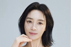 “時を味方につけた” 女優キム・ヘス、55歳の品格と透明感がすごい！【PHOTO】 画像