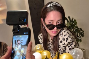 イ・ミンジョン、44歳の誕生日を満喫！流行りの動画＆高級料理で “賑やか”【PHOTO】 画像