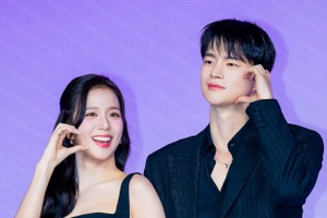 Netflix新作『マンスリー彼氏』主演ジス×ソ・イングクが描く、“恋愛をサブスクする時代”に注目！ 画像