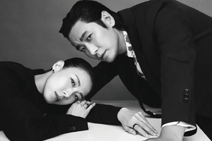 チュ・ジフン×ハ・ジウォンの魅惑的なツーショット…触れ合いながらも交わらぬ視線【PHOTO】 画像