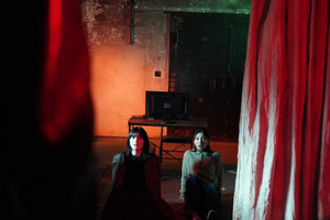 橋本愛主演のホラー映画『祝山』、石川恋＆久保田紗友＆草川拓弥ら出演 公開日は6月12日に 特報解禁 画像