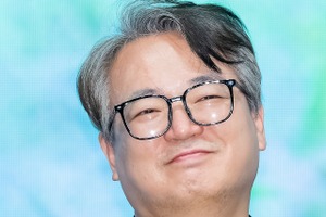 『イカゲーム』はもうオワコン!? 俳優イ・ソファンの“爆弾発言”で会場大爆笑！新ドラマは「タダで見られるので」 画像