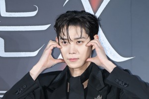 『親愛なるX』出演俳優キム・ヨンデ、本日より兵役スタート！事務所スタッフとの温かいエピソードも 画像