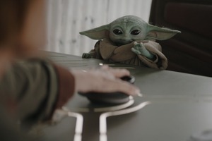 「何食べてても可愛い」グローグーのもぐもぐ姿にファン悶絶『スター・ウォーズ／マンダロリアン・アンド・グローグー』 画像