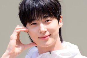 5月のブランド評判ランキング1位のビョン・ウソク、えくぼまでそっくりな美人実姉が話題に！ 画像