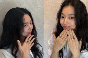 女優シン・ミナ、指先に輝く“4つの高級リング”！夫キム・ウビンも羨む大胆ショット【PHOTO】 画像