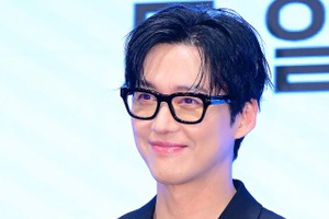 妻の妊娠で幸せいっぱいのナムグン・ミン、新ドラマでは離婚寸前の夫役に！これぞ“プロの余裕” 画像