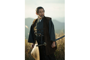『黒牢城』10億円突破！黒沢清監督史上最高興収　本木雅弘「きっと村重も驚いている」  本編冒頭映像が初公開 画像