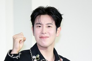 『鉄槌教師』で好演の俳優ピョ・ジフン、済州島で交通事故も「軽傷で撮影に支障なし」 画像