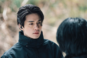 俳優イ・ドンウク、最新作『殺し屋たちの店2』で魅せる眼差し、ビジュアル、アクションに世界がノックアウト！ 画像
