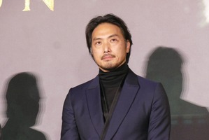 平岳大、ソノヤ・ミズノの長編監督デビュー作『Stages』に、エマ・ダーシーらと出演 画像