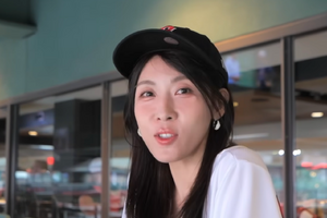 女優ハ・ジウォン、韓国俳優初のMLB始球式に登場！雨天延期も乗り越え“完璧なストライク” 画像