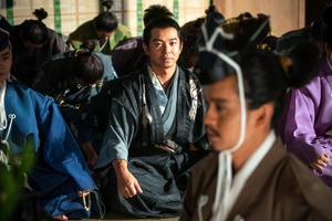 「豊臣兄弟！」第31回あらすじ・場面写真　小一郎は「信長の葬儀を行う」という名目で関係者を集めるが…8月16日放送 画像