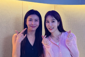 「2人あわせて92歳って本当…!?」女優ハ・ジウォン＆ユ・インナが“15年ぶり”の再会！【写真】 画像