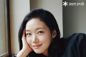 女優キム・ゴウンが「Snow Peak  Apparel」の新ミューズに！秋を身にまとった最新ビジュアル公開【写真】 画像