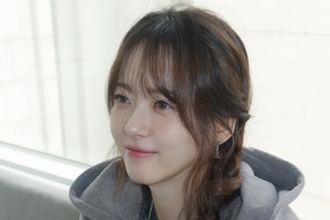『応答せよ1994』女優コ・アラ、“圧倒的小顔”に衝撃！「本当に36歳なの…」【写真】 画像