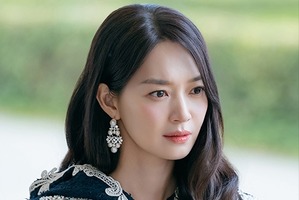 気品あふれる魅惑の皇后に！シン・ミナが結婚後の初ドラマで見せる、気高く進取的なヒロイン！ 画像