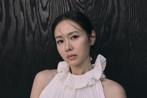 『スキャンダル』主演ソン・イェジン、夫婦揃って新作公開も「寝落ちしちゃう」近況を明かす【インタビュー】 画像