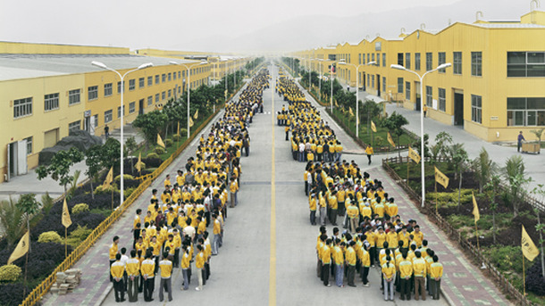 いま ここにある風景　エドワード・バーティンスキー：マニュファクチャード・ランドスケープ「CHINA」より