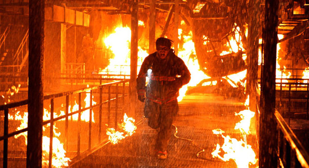 ザ・タワー 超高層ビル大火災