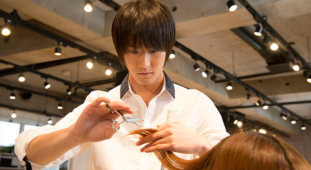 鏡の中の笑顔たち