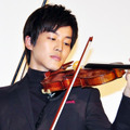 松坂桃李、11億円のヴァイオリン演奏に緊張！　「最近、ムチャぶりが多い…（苦笑）」・画像