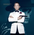 『007 スペクター』ボンドの“定番”白タキシード姿、解禁！・画像
