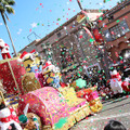 【USJ】ミニオンと200人のリトル・サンタが感涙コラボ！「ユニバーサル・ワンダー・クリスマス」開幕・画像