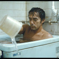 【特別映像】阿部寛、“よい風呂の日”に団地入浴シーン到着！『海よりもまだ深く』・画像