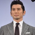 本木雅弘、池松壮亮に宣戦布告!? 「濡れ場キングに負けたくない」・画像