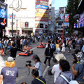 妻夫木聡「アジアが一つに」『唐人街探偵』歌舞伎町をカートが走るメイキング映像・画像