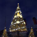 【ディズニー】TDS、4年ぶりのクリスマスツリーは特別な演出も！日没後から始まるイルミネーションに注目・画像