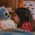 犬になりきる!? 必死なスティッチがキュート『リロ＆スティッチ』本編映像・画像