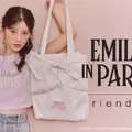 Netflix「エミリー、パリへ行く」コラボレーションアイテム、riendaから登場　パーカー・バッグなど全4型・画像