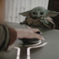 「何食べてても可愛い」グローグーのもぐもぐ姿にファン悶絶『スター・ウォーズ／マンダロリアン・アンド・グローグー』・画像