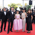 岸井ゆきの、浅野忠信らとカンヌ映画祭のレッドカーペットを満喫『すべて真夜中の恋人たち』・画像