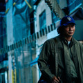 綾野剛、特殊メイクで“メンター”を怪演…静かな狂気の幕開け『mentor』場面写真・画像