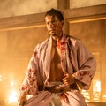 「ひたすらカッコよかった」「素早さ、力の入れ方、構え方完璧」“信長”小栗旬の殺陣をSNS絶賛…「豊臣兄弟！」27話・画像