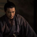 織田信長役・小栗旬、“お前じゃない”は「脚本にはなかった」大河ドラマ「豊臣兄弟！」・画像