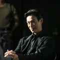 「堺雅人劇場」リュウ“堺雅人”まさかの1人3役に驚きの声上がる…「裏切ってない」の考察も「VIVANT」第16話・画像