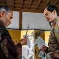 昨年に続き絵師役出演の片岡鶴太郎に「演じるときの魂が違う」の声、間宮祥太朗にも「生き生きしてました」の反応…「豊臣兄弟！」38話・画像