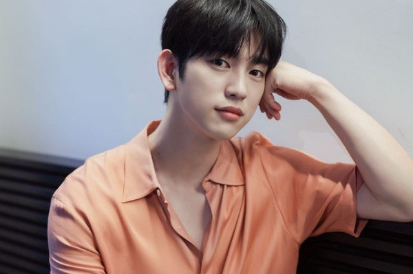 パク・ジニョン