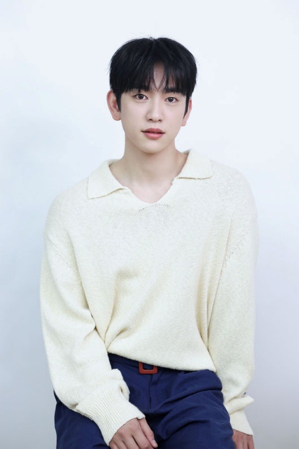 パク・ジニョン